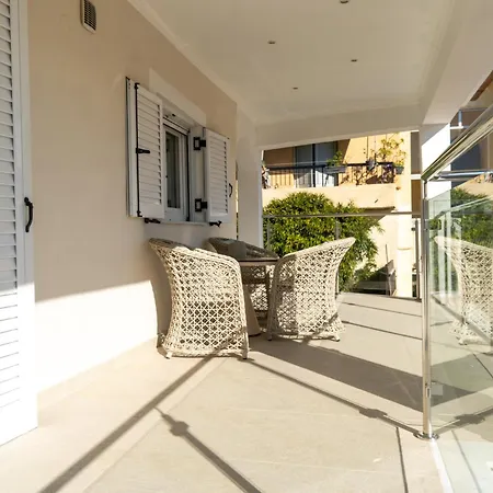 Sweet Luxury House